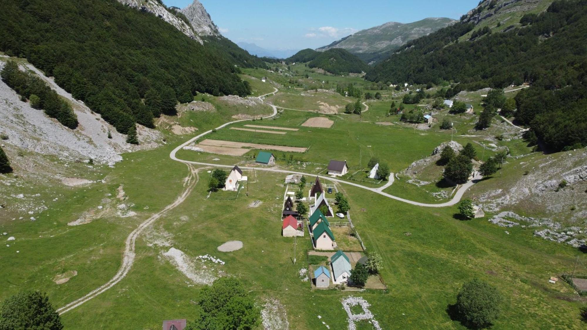 Katun Mokra Accommodation & Horseback Riding Podgorica Exterior foto