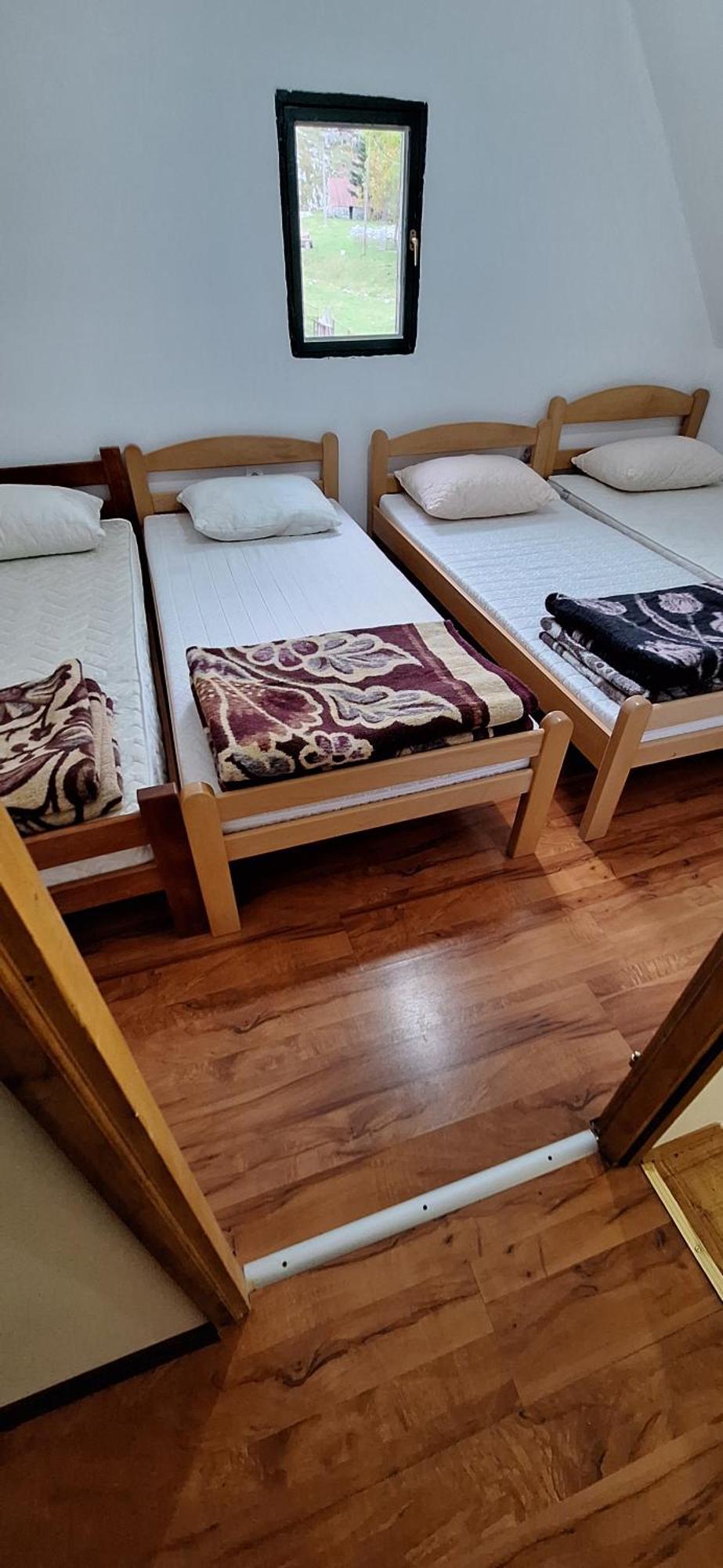 Katun Mokra Accommodation & Horseback Riding Podgorica Habitación foto